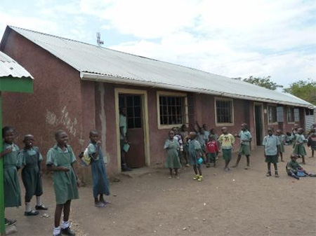 Paulo Odendo classrooms before renovation